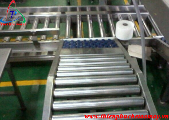 Con lăn băng tải